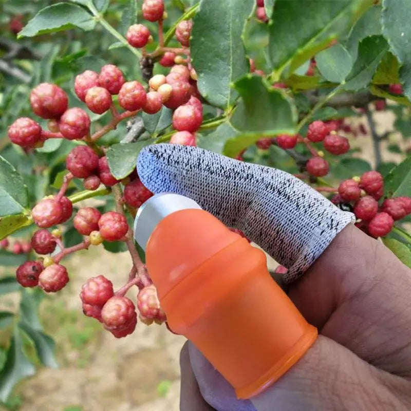 Finger with Silicone Blade